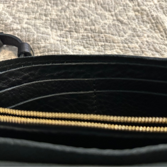 Portland Leather Midnight Crossbody Bag - Picture 5 of 7